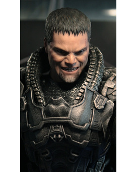 Nueva figura. Hot Toys: General Zod (2/3)