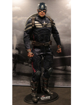 Nueva figura. Hot Toys: Capitán América (1/3)