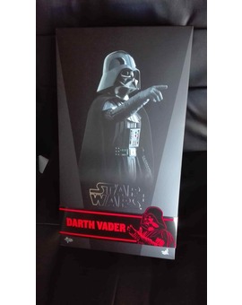 Emocionado! El nuevo Vader de Hot Toys acaba de llegar desde Hong Kong.