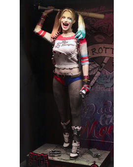 Nueva figura. Hot Toys: Harley Queen (1/3)