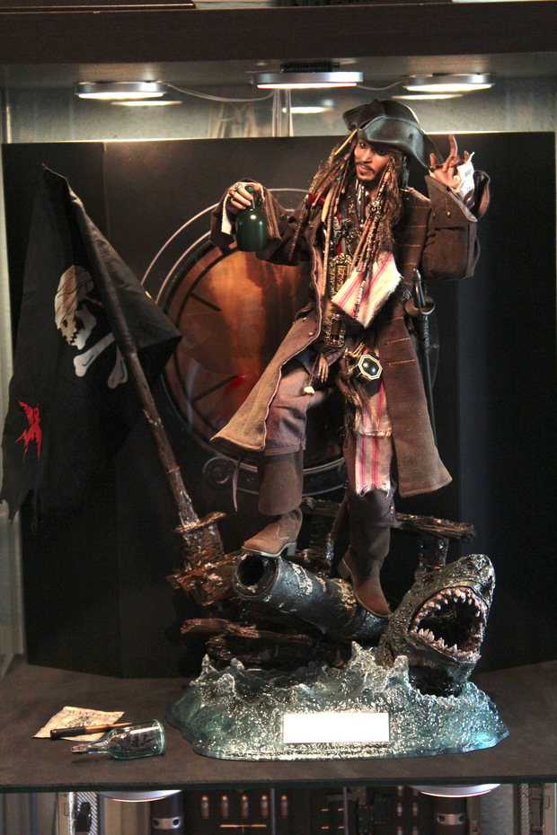 Nueva figura. Hot Toys: Jack Sparrow (1/3)