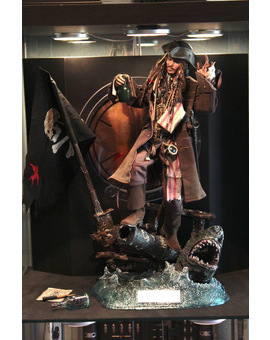Nueva figura. Hot Toys: Jack Sparrow (1/3)