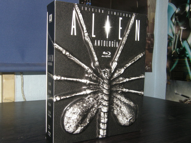 Alien Anthology (Blu-ray) "facehugger"