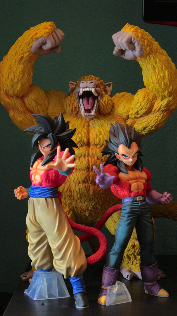 Figuras Dragon Ball: Golden Oozaru y SSJ 4