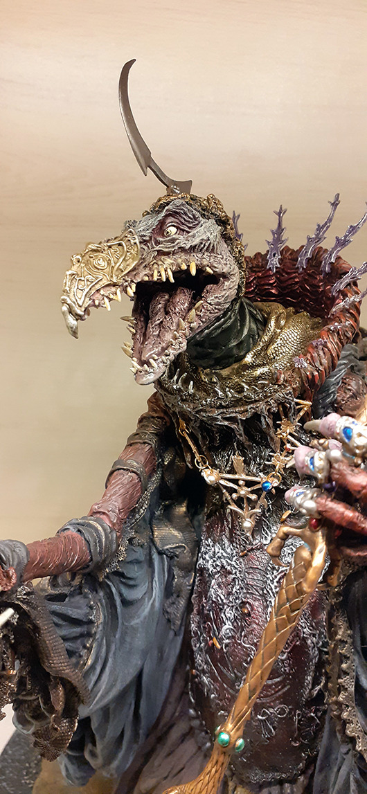 Nueva figura: Emperador Skeksis, Cristal Oscuro (2/3)