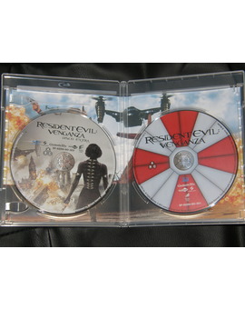 Resident Evil: Venganza 3D  3/4