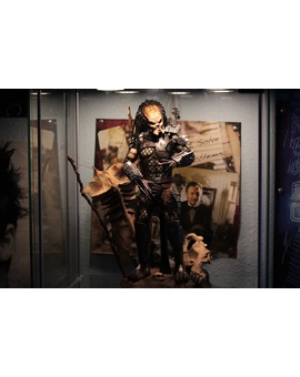Última Compra: Figura 'Classic Predator' de Hot Toys (1/8)