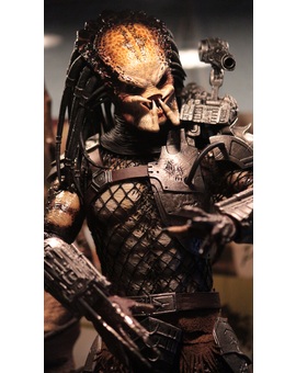 Figura 'Classic Predator' de Hot Toys (2/8)