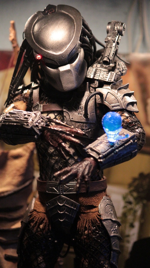 Figura 'Classic Predator' de Hot Toys (8/8)