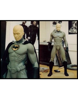 Este era el diseño del traje de MICHAEL KEATON para el BATMAN 3 que TIM BURTON no hizo