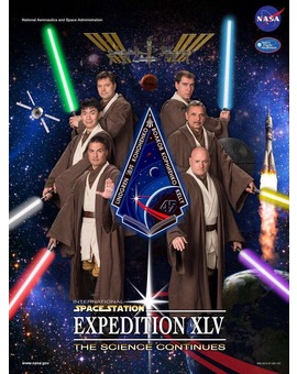 Póster oficial de la misión de un año de la NASA a la ESTACIÓN ESPACIAL INTERNACIONALES que partirá en septiembre.