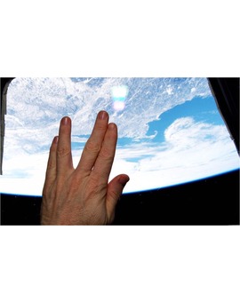 Adiós a LEONARD NIMOY desde la ESTACIÓN ESPACIAL INTERNACIONAL del astronauta TERRY VIRST