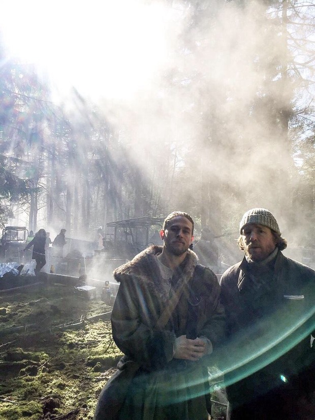 Primer día de rodaje de LOS CABALLEROS DE LA MESA REDONDA de GUY RITCHIE.