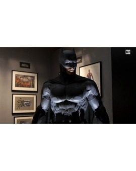 ¿Queréis ver el nuevo traje de BATMAN y el nuevo BATMOBILE?