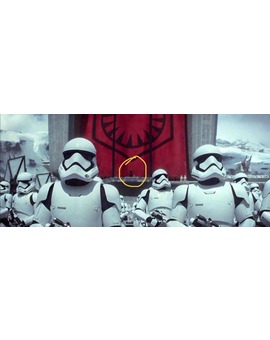 ¿Y ese quien será? "Los Sith siempre en pareja van, un maestro y un aprendiz"