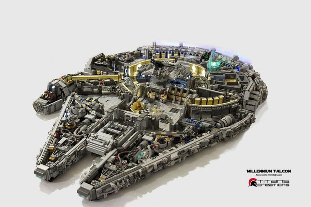 ¡10.000 piezas de LEGO!
