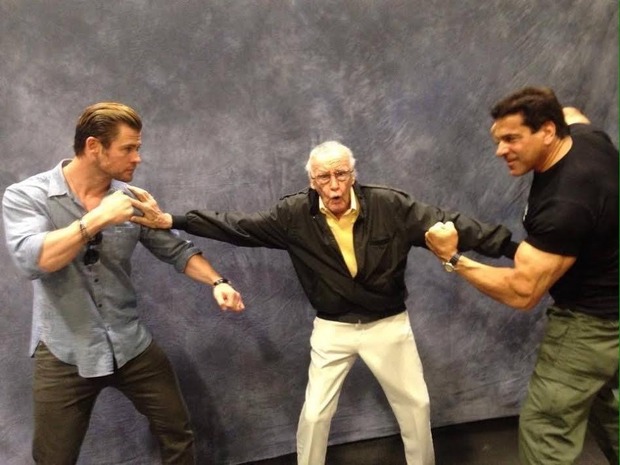 Poniendo paz entre THOR y HULK.