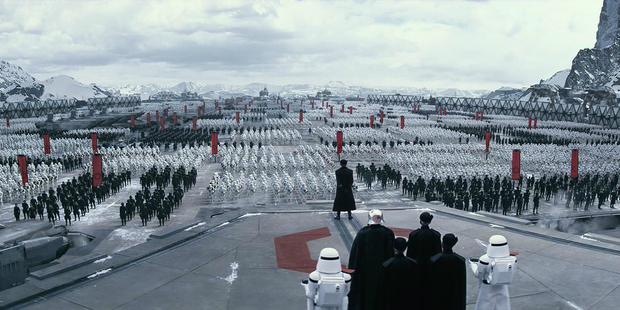 Espantoso, Star Wars VII tiene un doblaje espantoso.