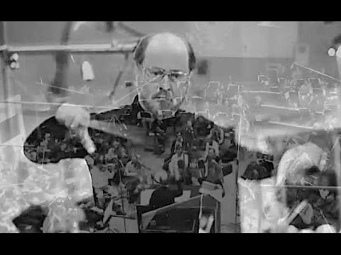 Componiendo la música de 'El Imperio Contraataca'.