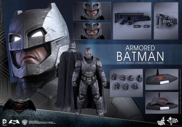 Armadura Batman de Hot Toys.