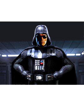 Darth Vader con la voz de Schwarzenegger.