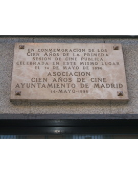Hoy hace 120 años de la llegada del cine a España.