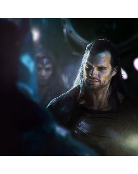 Superman en La Liga de la Justicia imaginado por George Evangelista.