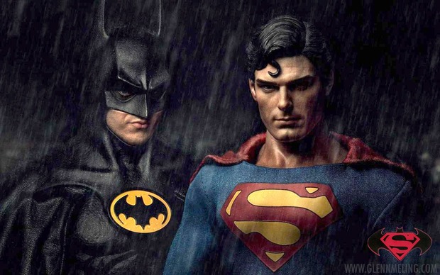 'Batman vs Superman' retrotrailer.