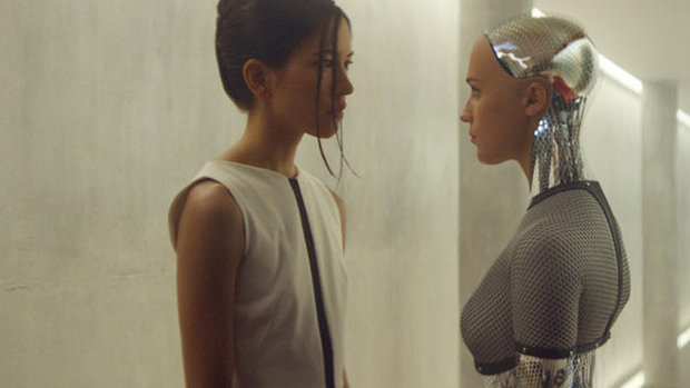 'Ex-Machina. El Control de la Información' Una pequeña lección de cine (subtitulado).