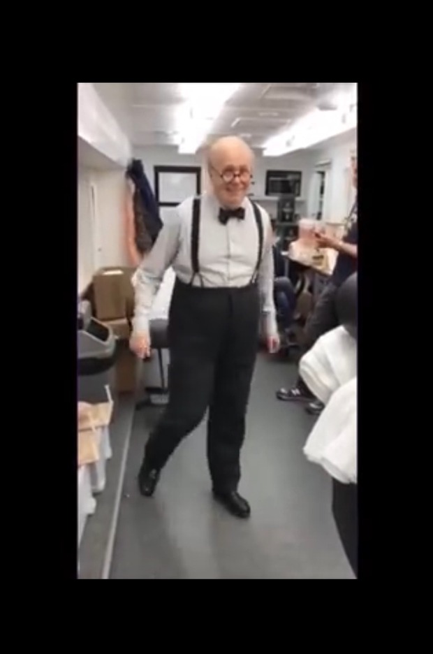 ¡Churchill bailongo!