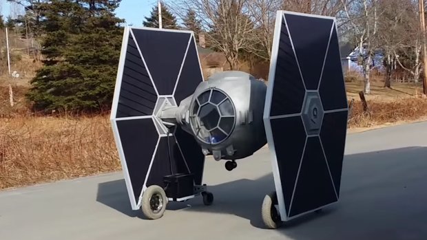 ¿Quieres un TIE Fighter? Pues te construyes uno y listo, a perseguir rebeldes.