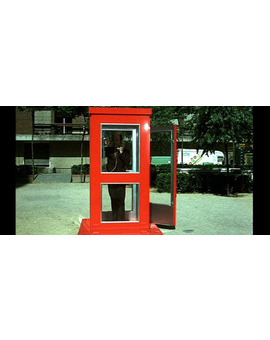Recogida de firmas para poner una cabina (como la de la película) en homenaje a Mercero en Madrid.