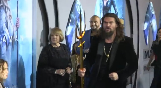 Y en la premiere de 'Aquaman' pasa esto: