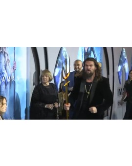 Y en la premiere de 'Aquaman' pasa esto: