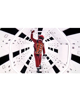 La televisión pública japoneses inaugura sus emisiones en 8K con '2001'.