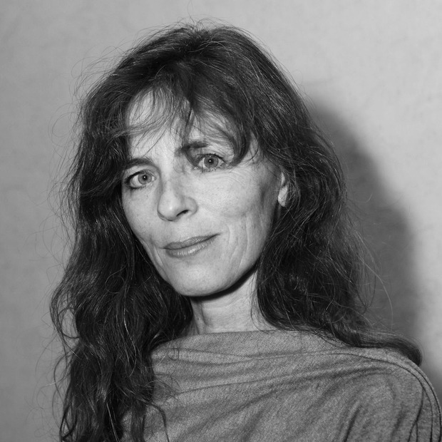 Mira Furlan ha fallecido. R.I.P.