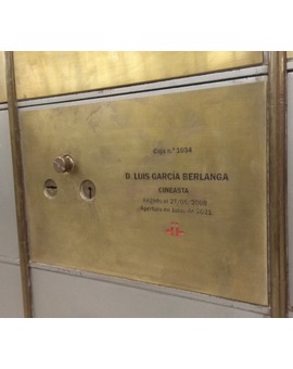 En la caja  de Luis G. Berlanga en el Instituto Cervantes estaba el guión de '¡Viva Rusia!'.