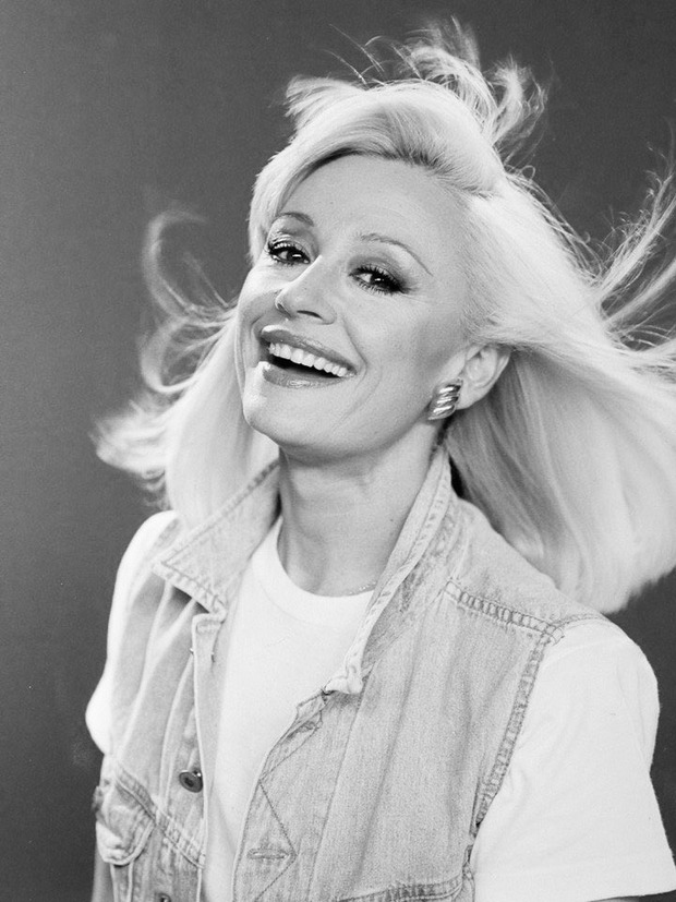 Raffaella Carrà ha fallecido. R.I.P.