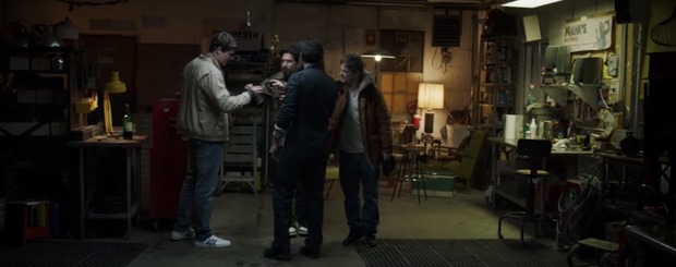 'Small Engine Repair' de John Pollono. Trailer.