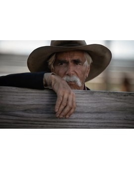 Sam Elliott se disculpa por sus palabras sobre 'El Poder del Perro'.