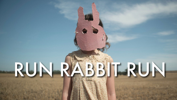 'Run Rabbit Run' de Daina Reid. Trailer.