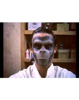 Roddy MacDowall se transforma en Cornelius.