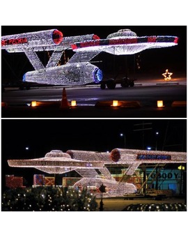 EL 'ENTERPRISE' DE 'STAR TREK' PREPARADO PARA LA CABALGATA.
