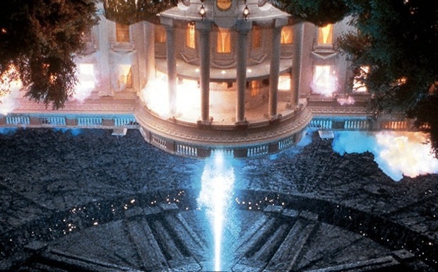 AL ESTILO ROLAND EMMERICH...