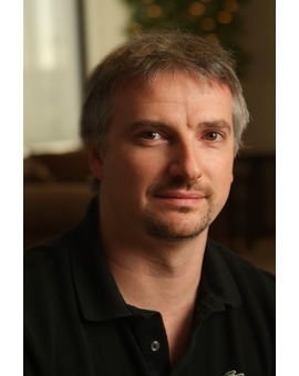 GLEN MAZZARA (SHOWRUNNER DE 'THE WALKING DEAD') ESCRIBIRÁ LA PRECUELA DE 'EL RESPLANDOR'