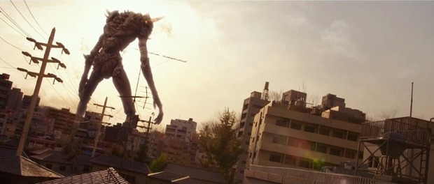 'GIANT GOD WARRIOR APPEARS IN TOKYO' DE HIGUCHI SHINJI. CORTO DE IMAGEN REAL PRODUCIDO POR STUDIO GHIBLI