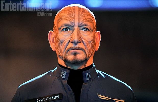 PRIMERA IMAGEN DE BEN KINGSLEY COMO MAZER RACKHAM EN 'EL JUEGO DE ENDER'