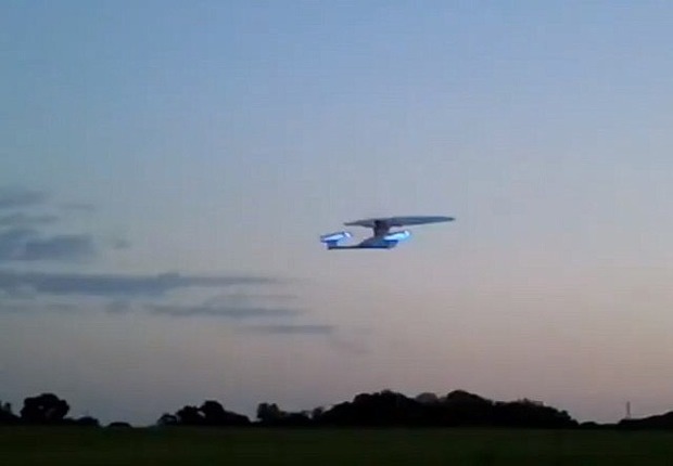 USS ENTERPRISE NCC-1701-D DE AEROMODELISMO
