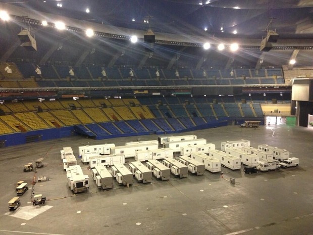 EL EQUIPO DE 'X-MEN. DAYS OF FUTURE PAST' SE INSTALA EN UN ESTADIO