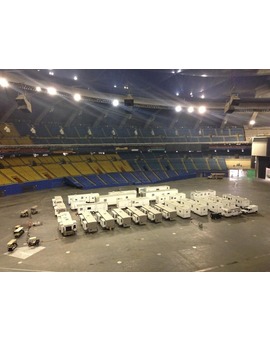 EL EQUIPO DE 'X-MEN. DAYS OF FUTURE PAST' SE INSTALA EN UN ESTADIO